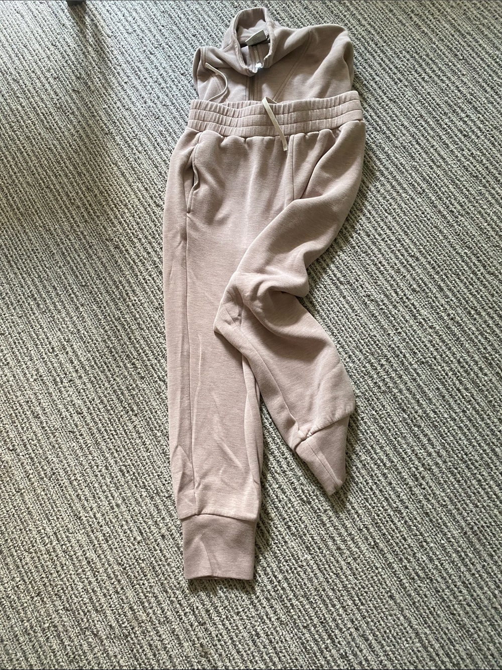 Varley Set- Hawley DoubleSoft Zip Hoodie and Slim Cut Jogger in Taupe - Picture 6 of 6
